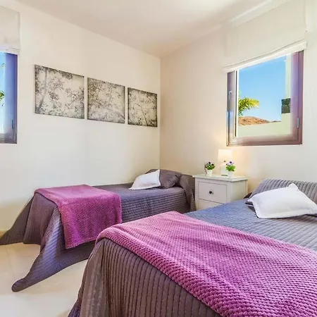 Playa Blanca Sleeps 6 Pool Air Con Wifi * Playa Blanca (Lanzarote)