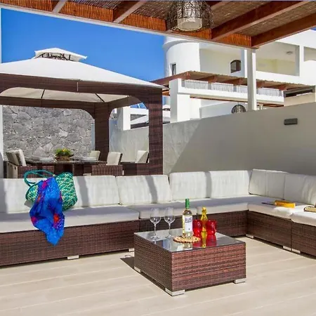Playa Blanca Sleeps 6 Pool Air Con Wifi * Playa Blanca (Lanzarote)